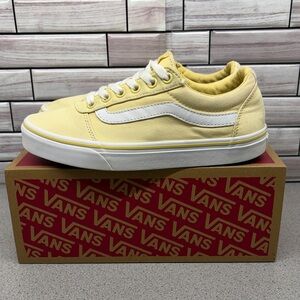 Vans Ward Pineapple Slice pale yellow/White Women’s size 6.5 in excellent comdit